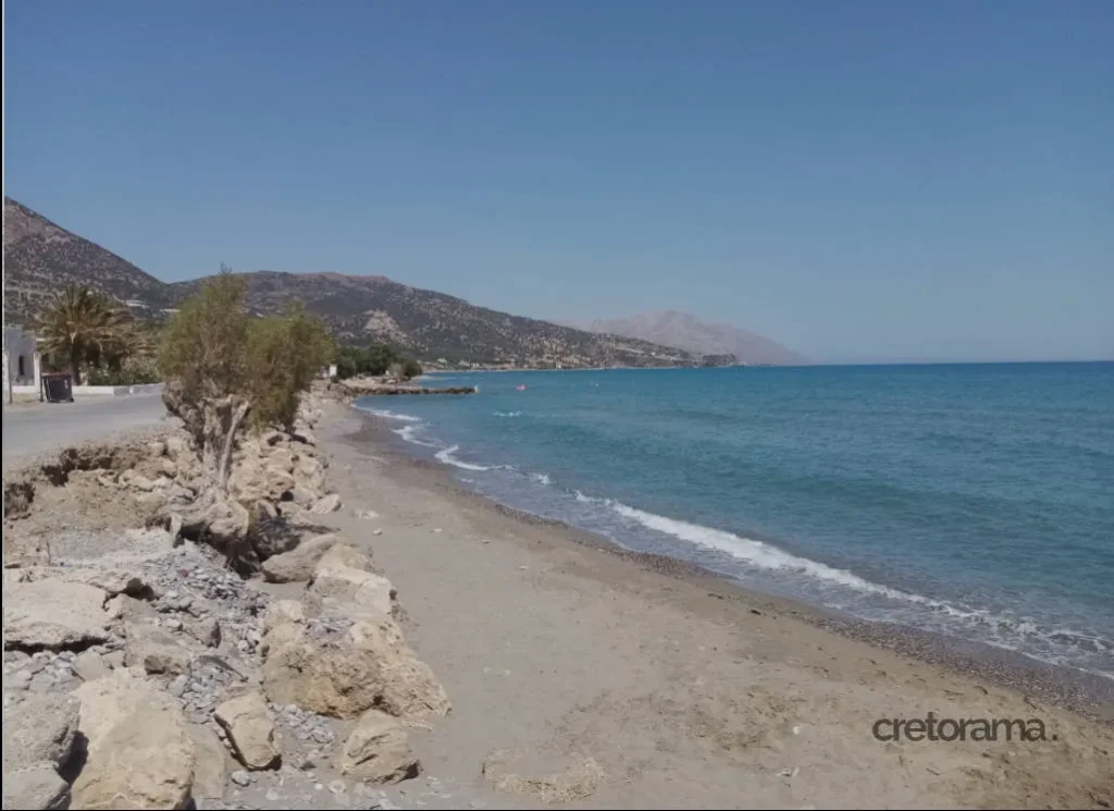 keratokambos beach monombouka